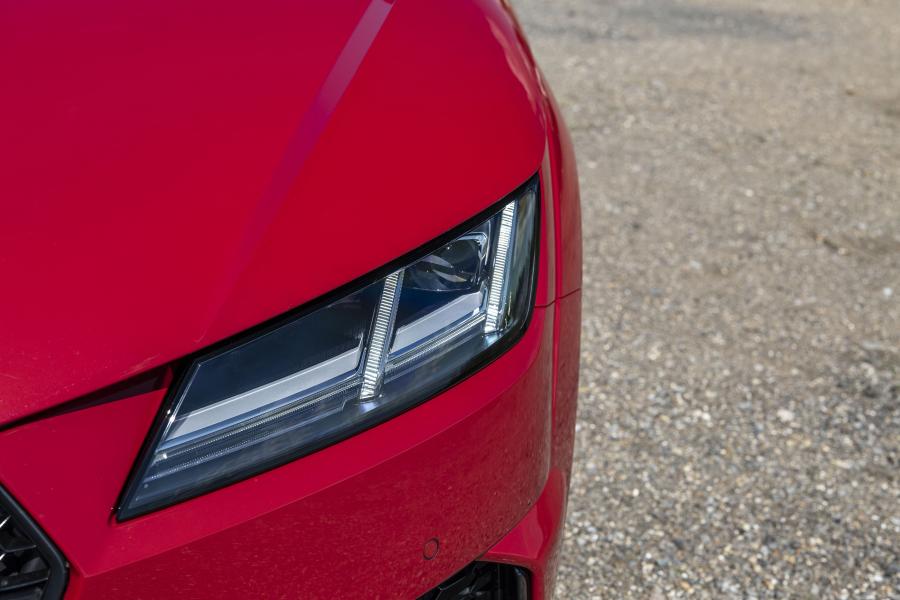 Детали экстерьера Audi TT RS Coupe (8S) 2019 года  (UK) (фото 19 из 36)